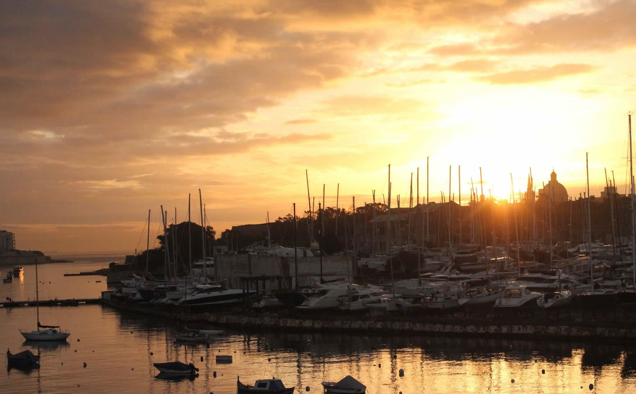 โรงแรมเคนเนดี้ โนวา Gzira ภายนอก รูปภาพ