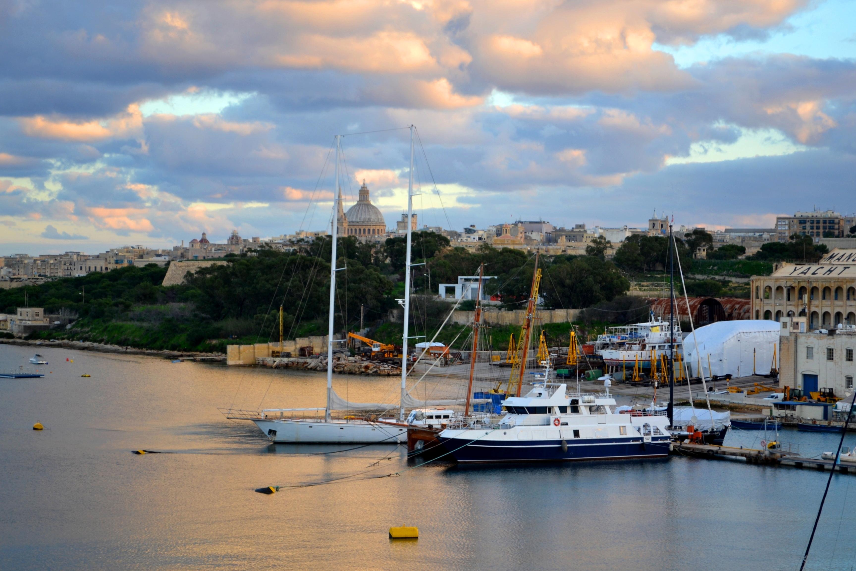 โรงแรมเคนเนดี้ โนวา Gzira ภายนอก รูปภาพ